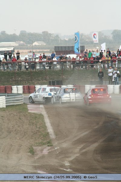 Mistrzostwa Europy Rally Cross - Słomczyn (24/25.09.2005)  © GeoS -> [ IMG_1286; 45,4 KB ]