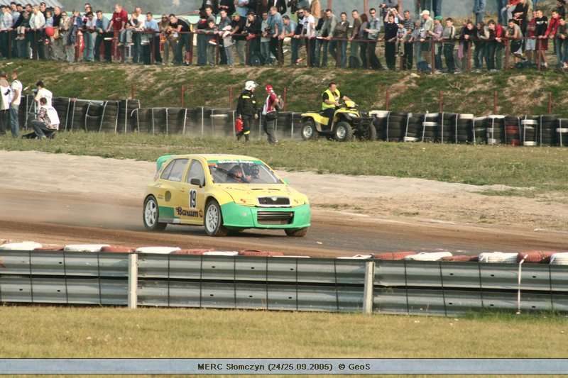 Mistrzostwa Europy Rally Cross - Słomczyn (24/25.09.2005)  © GeoS -> [ IMG_1368; 116 KB ]