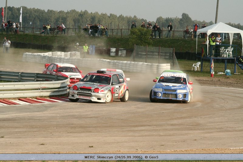 Mistrzostwa Europy Rally Cross - Słomczyn (24/25.09.2005)  © GeoS -> [ IMG_1378; 94,7 KB ]