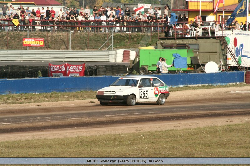 Mistrzostwa Europy Rally Cross - Słomczyn (24/25.09.2005)  © GeoS -> [ IMG_1574; 125 KB ]