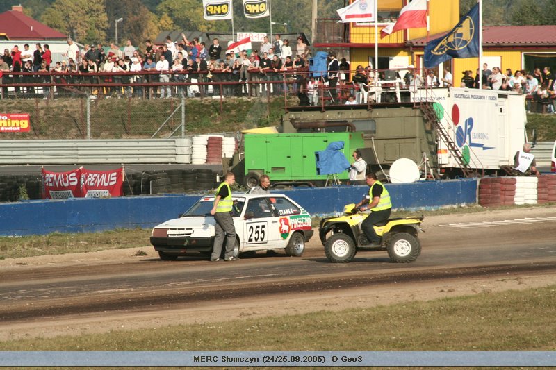 Mistrzostwa Europy Rally Cross - Słomczyn (24/25.09.2005)  © GeoS -> [ IMG_1587; 126 KB ]