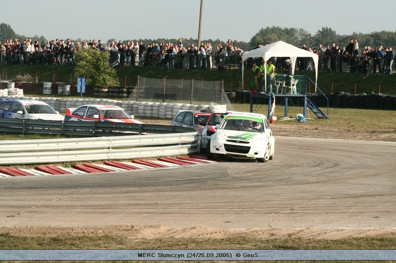 Mistrzostwa Europy Rally Cross - Słomczyn (24/25.09.2005)  © GeoS -> [ IMG_1598; 112 KB ]