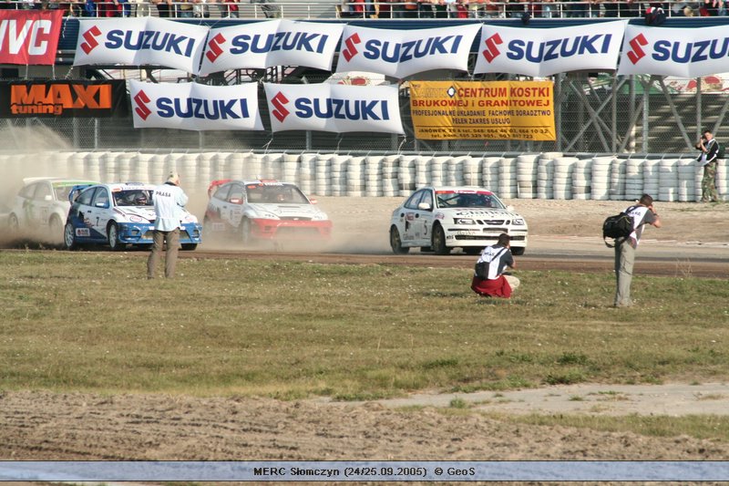 Mistrzostwa Europy Rally Cross - Słomczyn (24/25.09.2005)  © GeoS -> [ IMG_1716; 129 KB ]