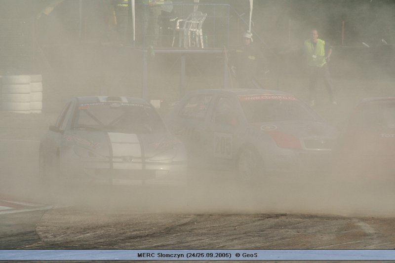 Mistrzostwa Europy Rally Cross - Słomczyn (24/25.09.2005)  © GeoS -> [ IMG_1813; 41,2 KB ]